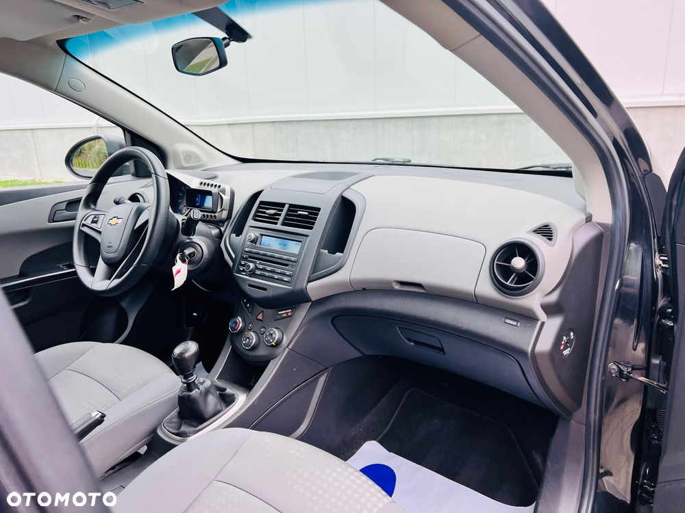 Chevrolet Aveo 1.2 LT - 33