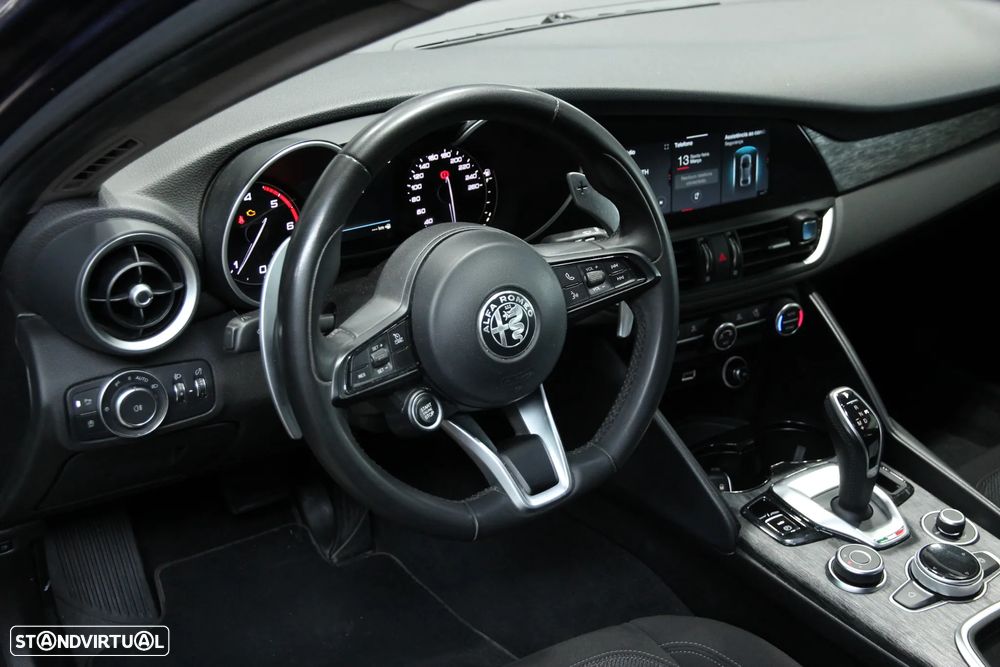 Alfa Romeo Giulia 2.2 D Super AT8 - 11