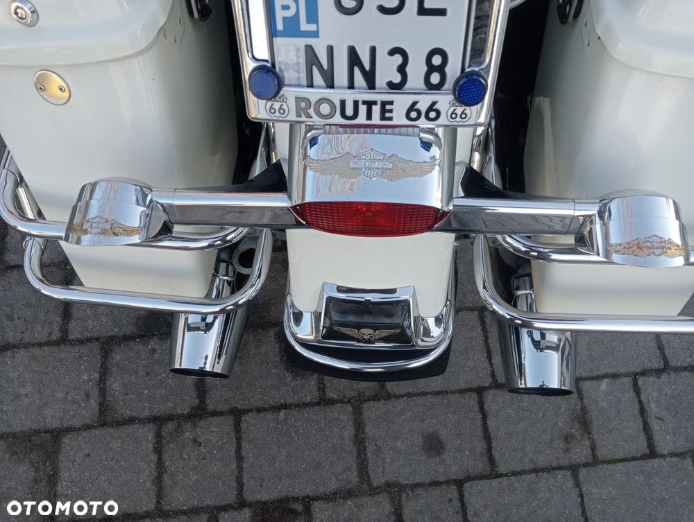 Harley-Davidson FLHT Electra Glide Standard - 17