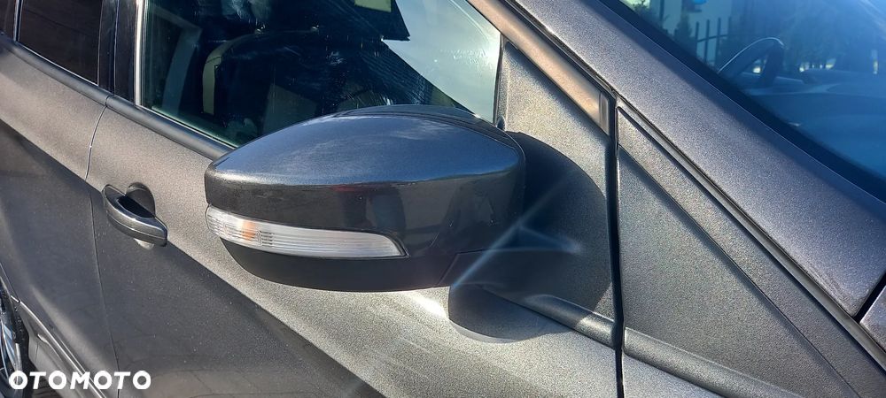Ford Kuga - 10