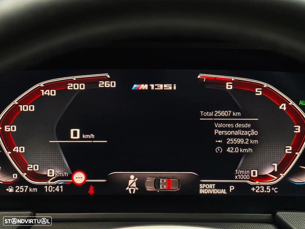 BMW 135 M135 i xDrive Pack 50 anos M - 30