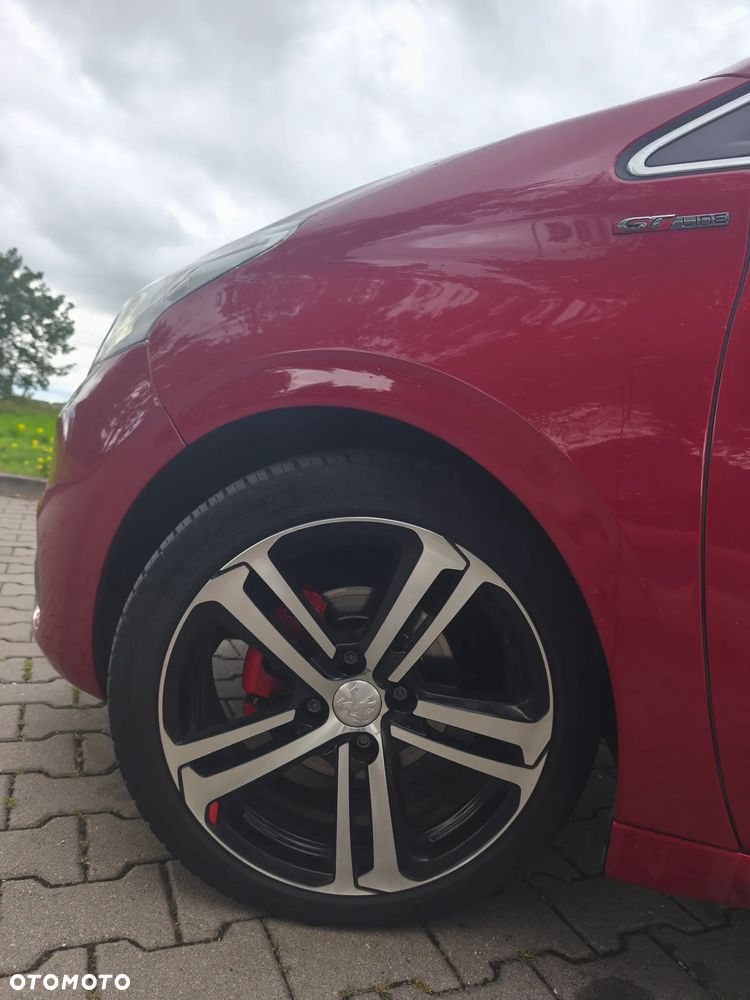 Peugeot 208 1.2 PureTech Allure S&S - 5