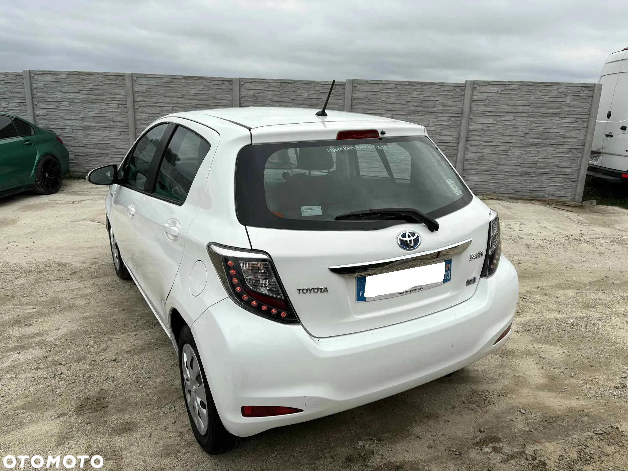 Toyota Yaris Hybrid 1.5 VVT-i - 34