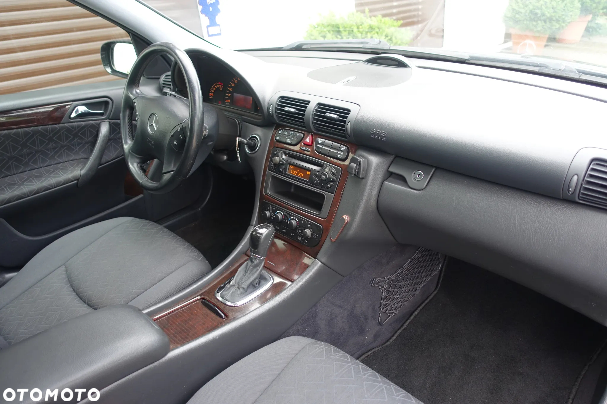 Mercedes-Benz Klasa C 180 T Kompressor Automatik Avantgarde - 12
