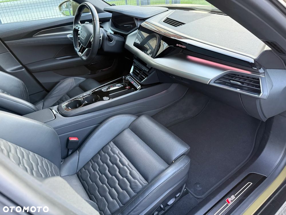 Audi RS e-tron GT quattro - 20
