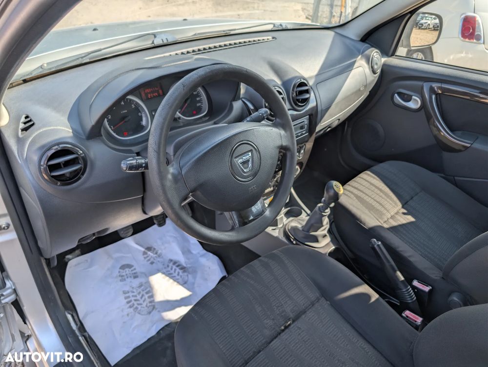 Dacia Duster 1.5 dCi 4x4 Ambiance - 11
