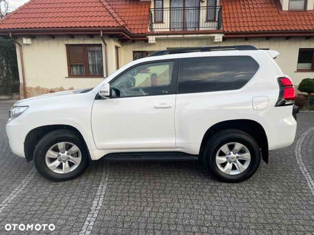 Toyota Land Cruiser 2.8 D-4D Automatik Comfort - 2