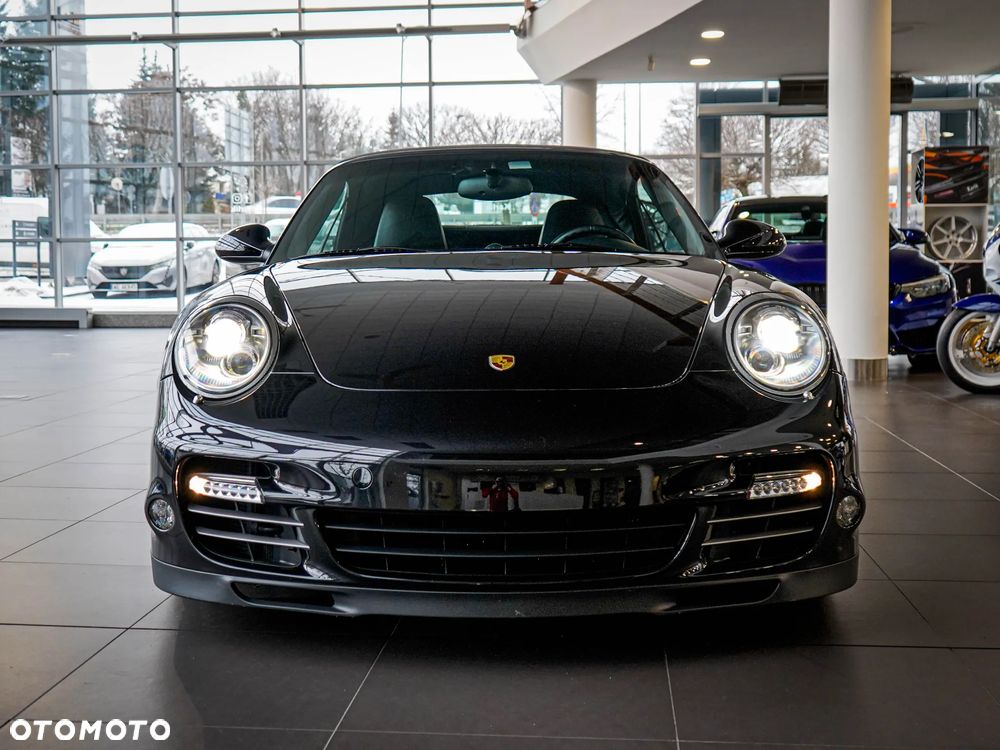 Porsche 911 Turbo S - 4