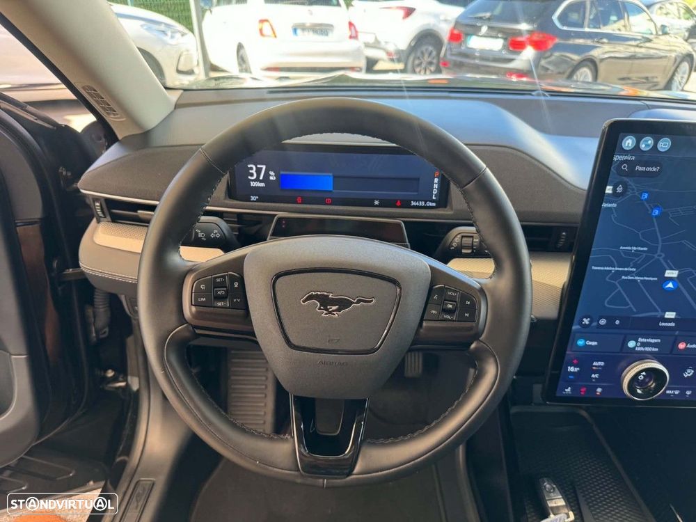 Ford Mustang Mach-E 75.7 kWh Premium AWD - 12