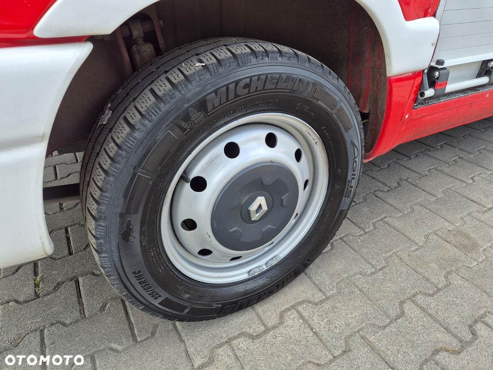 Renault Master 2.5 DCi 120 / STRAŻ POŻARNA / AUTO POŻARNICZE / 4 MIEJSCA / BEZWYPADKOWY / ORYGINALNY PRZEBIEG / DRABINA / ORYGINALNA ZABUDOWA / IDEALNY DO OSP LUB PSP / STAN IDEALNY - 16