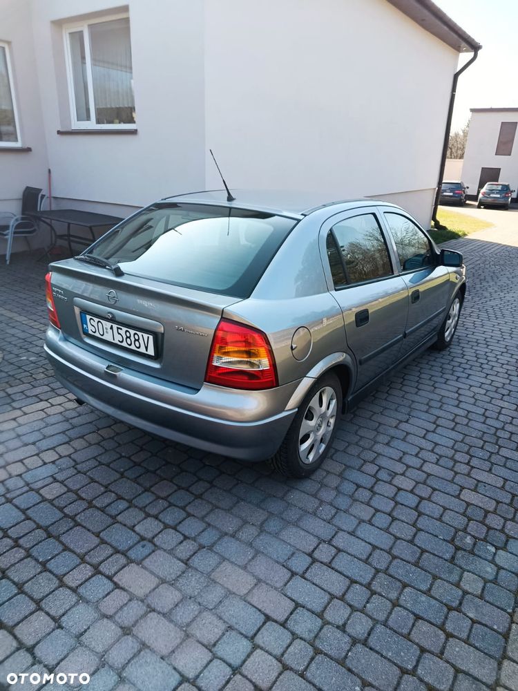 Opel Astra - 6