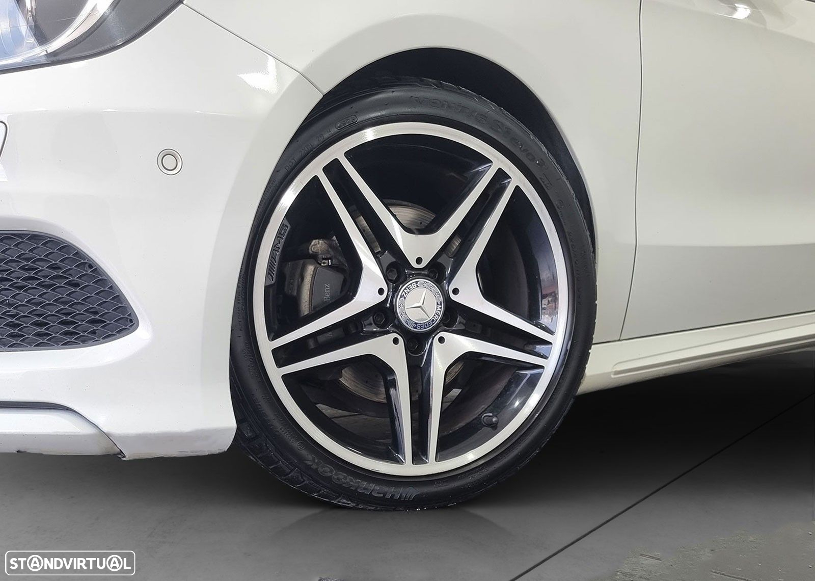 Mercedes-Benz A 180 CDI (BlueEFFICIENCY) AMG Sport - 17