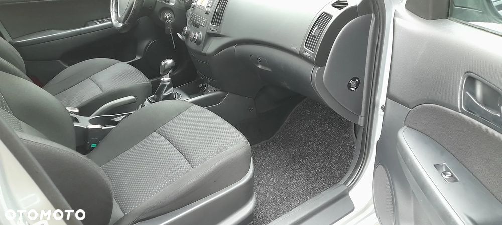 Hyundai i30 1.4 FIFA WM Edition - 5