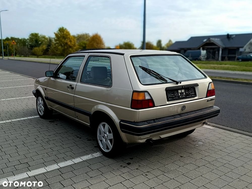 Volkswagen Golf 1988 photo 3