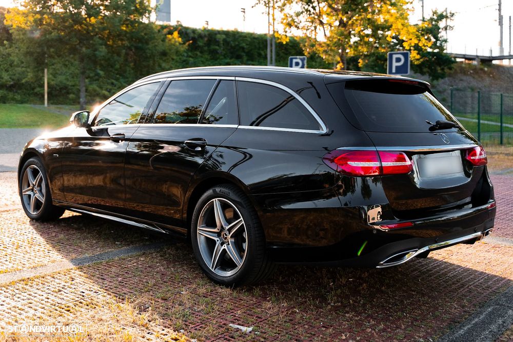 Mercedes-Benz E 300 de AMG Line - 2