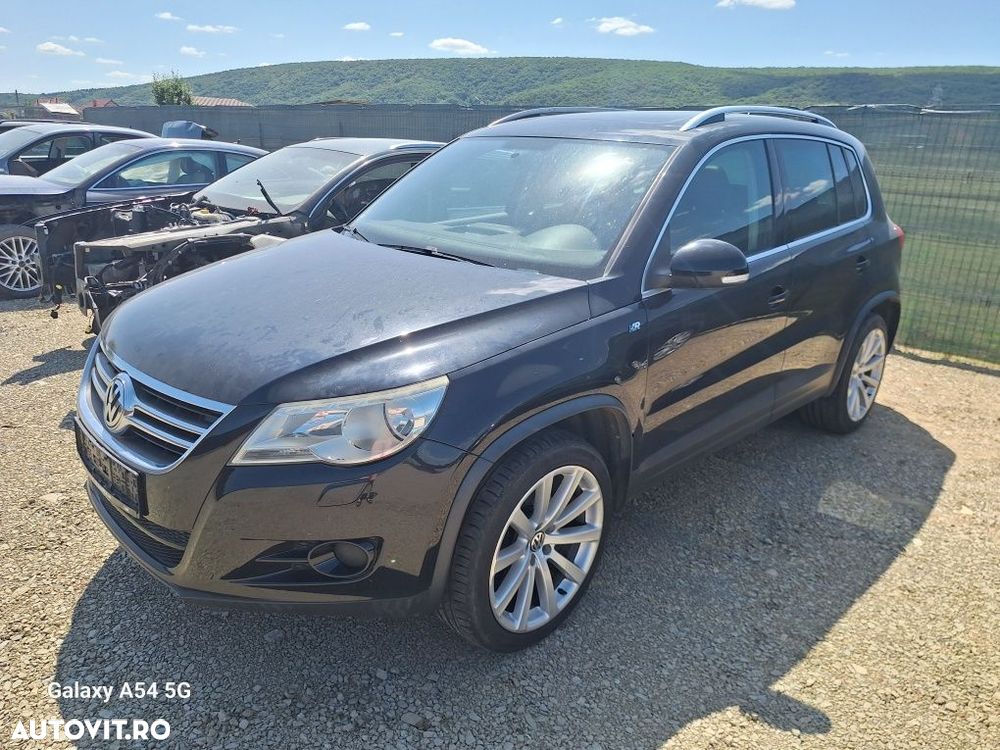 Dezmembrez VW Tiguan R-line 2010 2.0 tfsi CAW cod culoare LC9X - 3