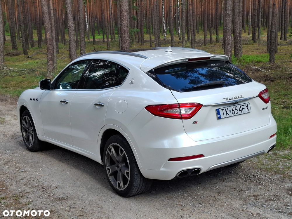 Maserati Levante Q4 - 5