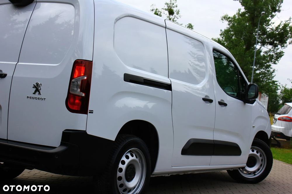 Peugeot PARTNER 1.5HDI 130KM AUTOMAT 8 BIEGÓW LONG DŁUGI 3 OSOBOWY PERFEKT AUTO NAVIGACJA KAMERY,ASYSTENTY,VF23% - 13
