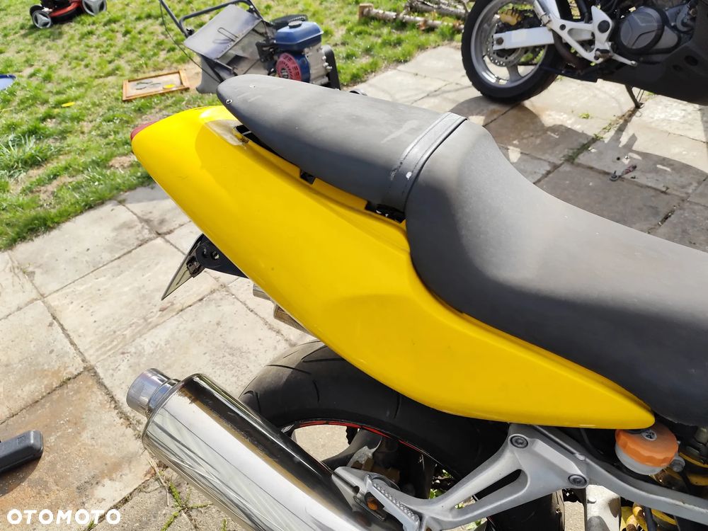 Honda VTR - 12