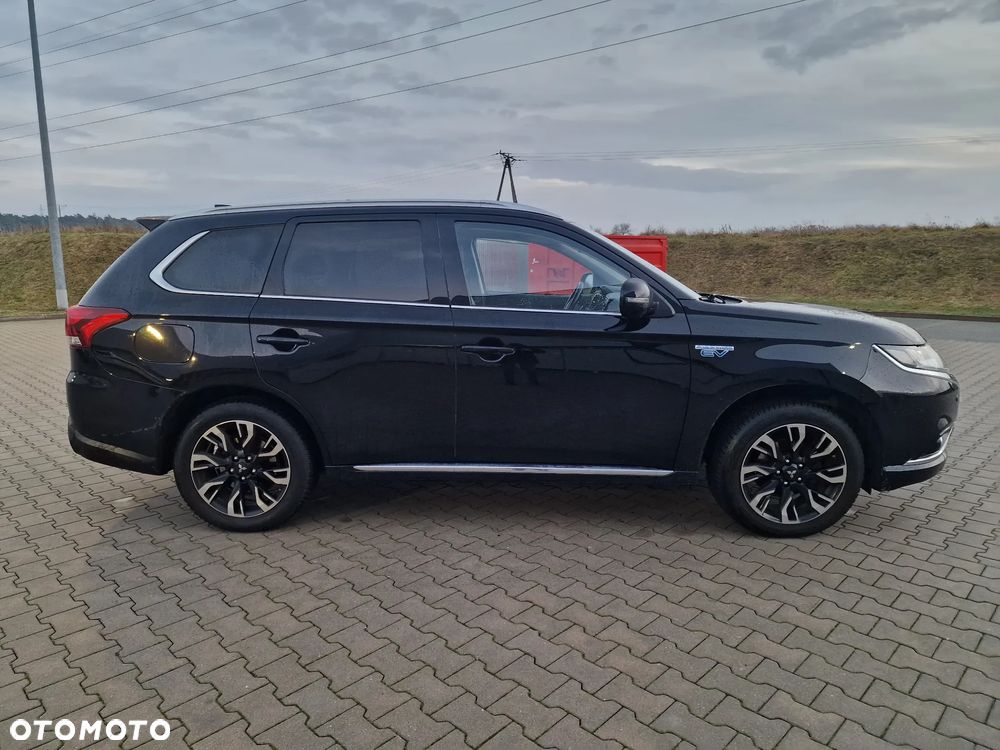 Mitsubishi Outlander 2.0 Intense + NAVI 2WD EU5 CVT - 5