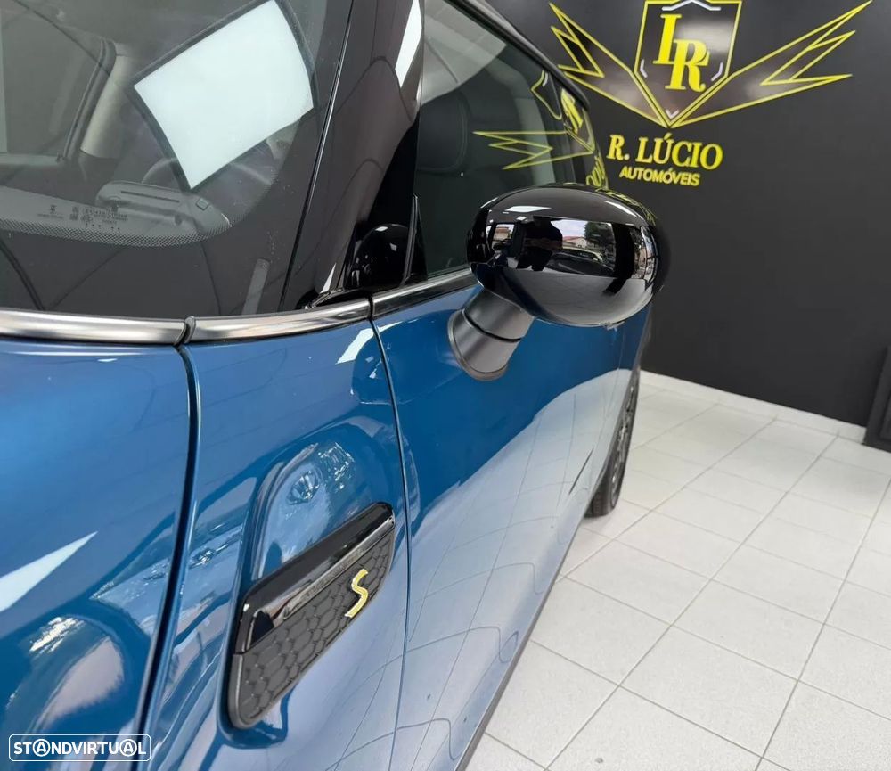 MINI 3 Portas Cooper SE Premium Essential - 38