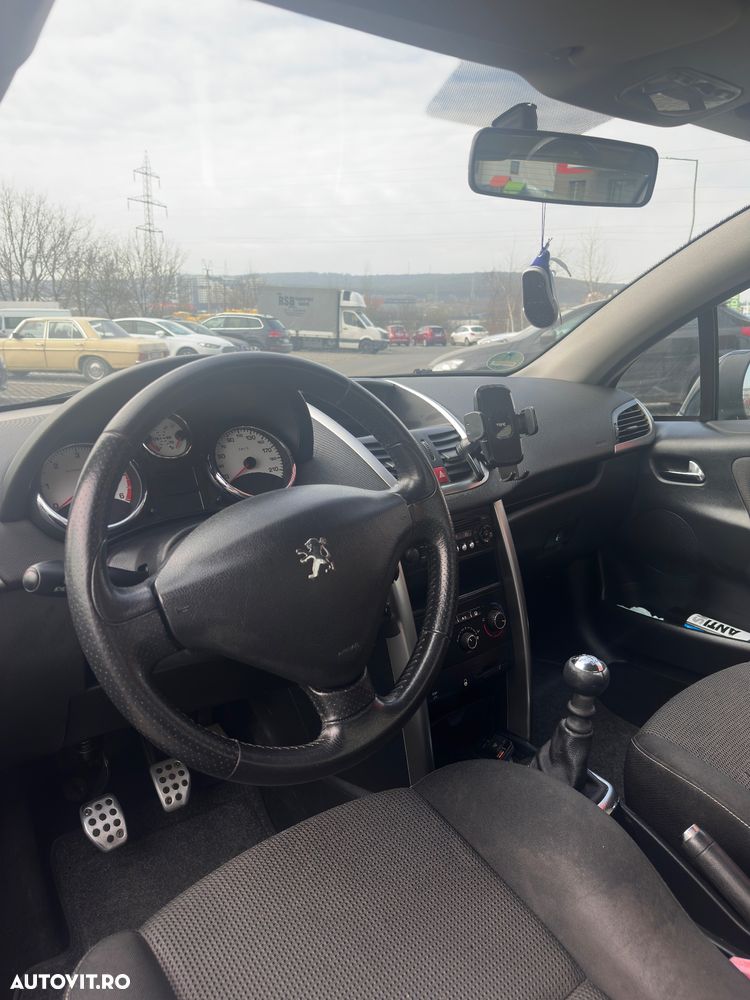 Peugeot 207 - 5