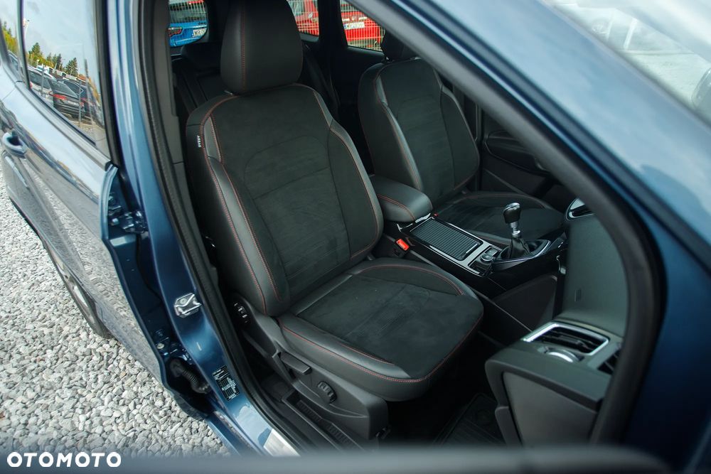 Ford Kuga 1.5 EcoBoost 2x4 ST-Line - 25