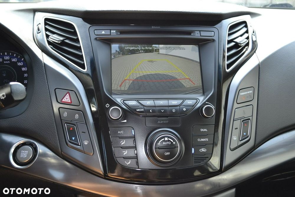 Hyundai i40 Kombi 1.7 CRDi DCT Premium - 23