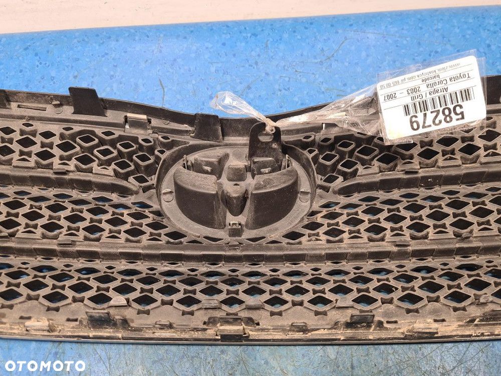 TOYOTA COROLLA  E12 ATRAPA / GRILL - 9