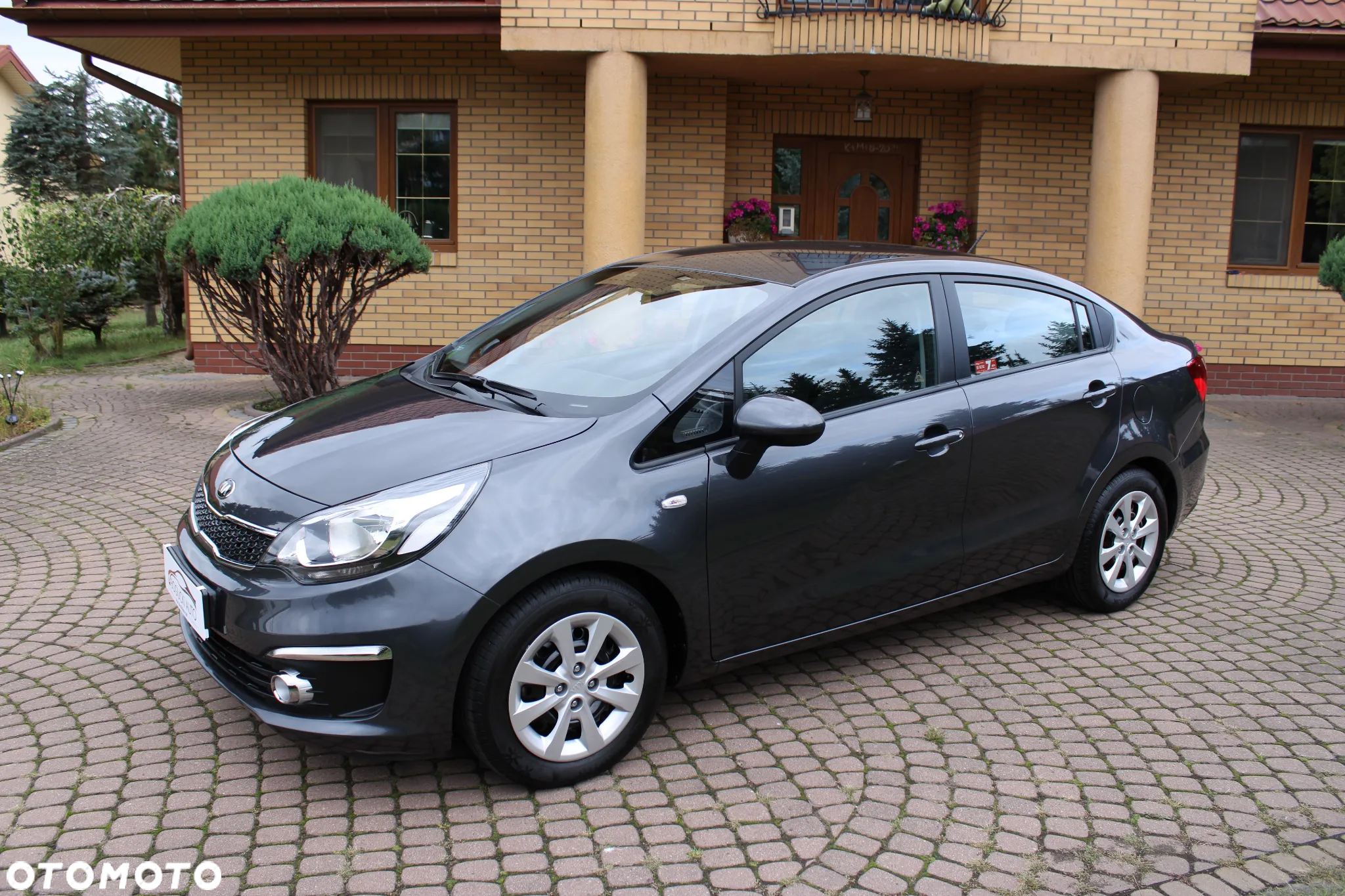 Kia Rio 1.4 M - 4