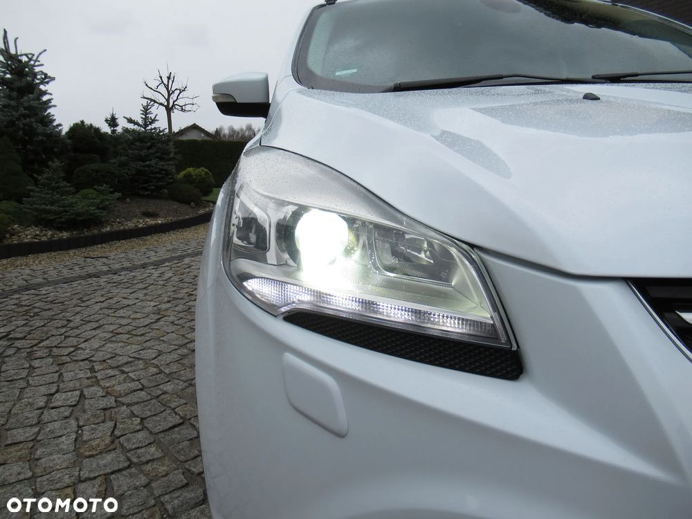 Ford Kuga 1.6 EcoBoost 2x4 Titanium - 16