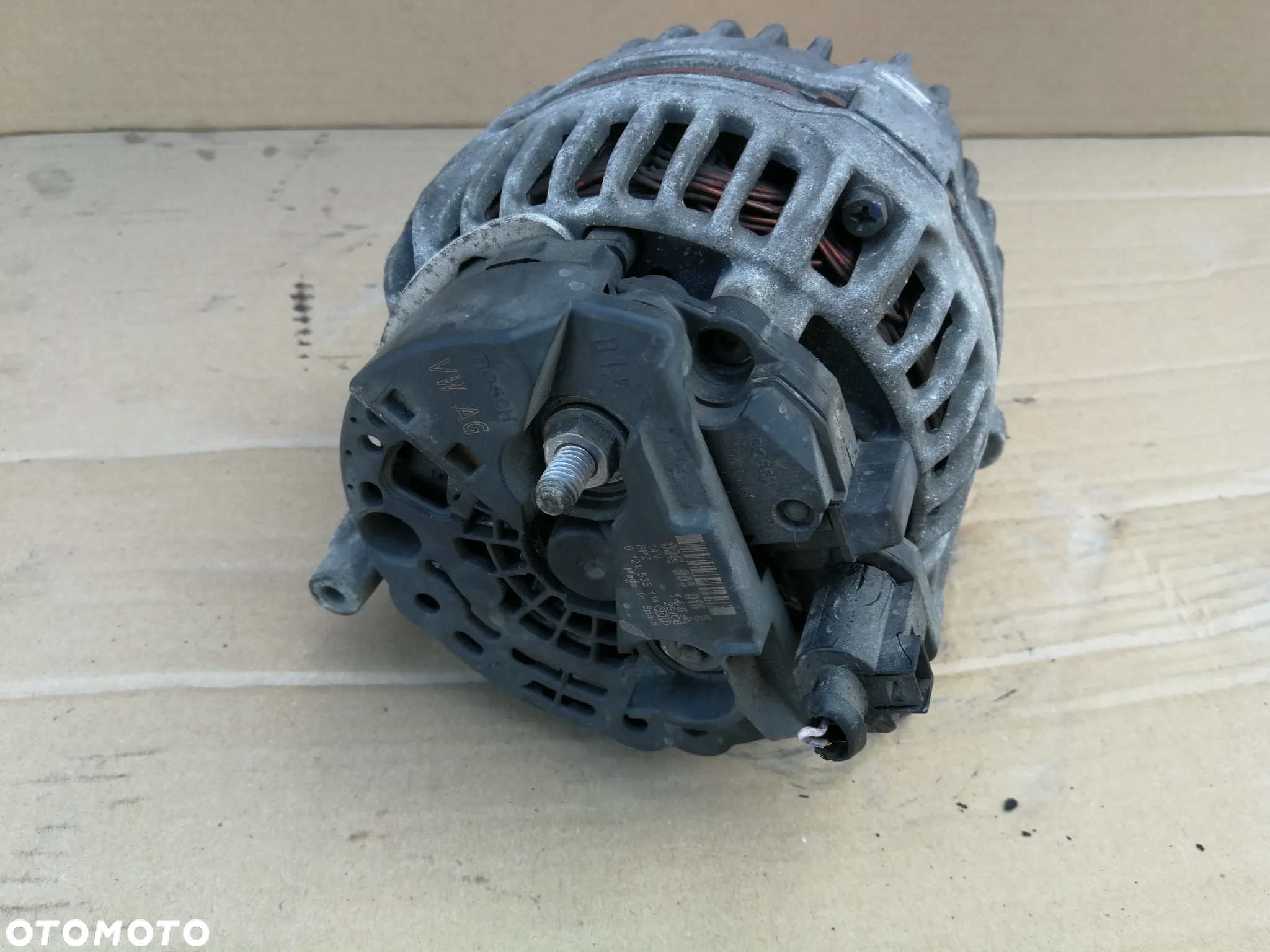 Audi A4 B8 A5 alternator 03G903016E 2.0TDI CR - 4