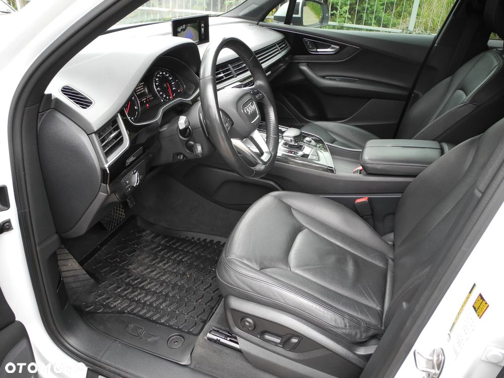 Audi Q7 - 13