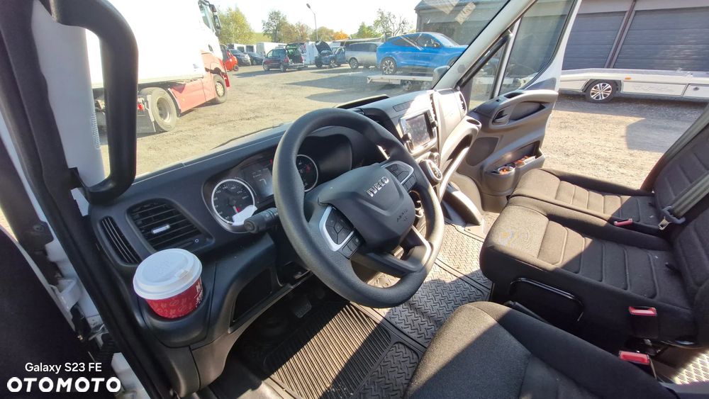 Iveco IS35 - 24
