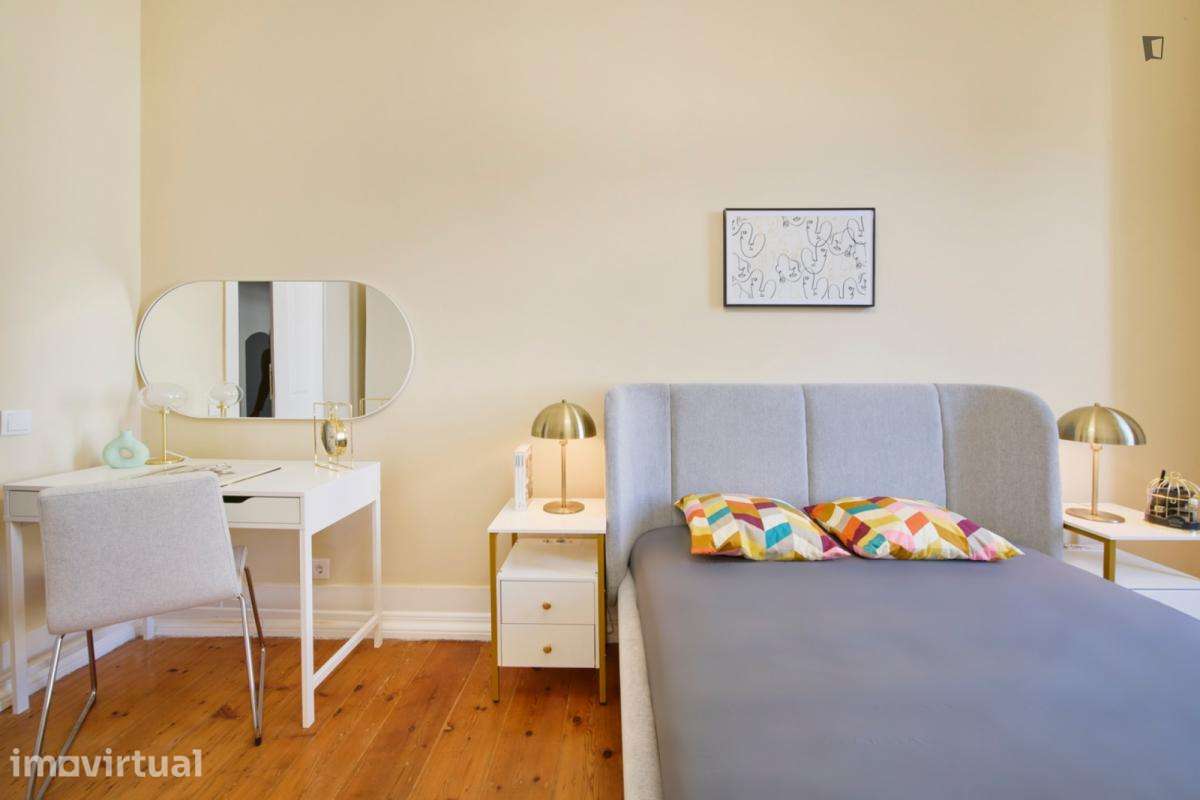 Quarto - localizado em Santos Lisbon - Grande imagem: 5/16