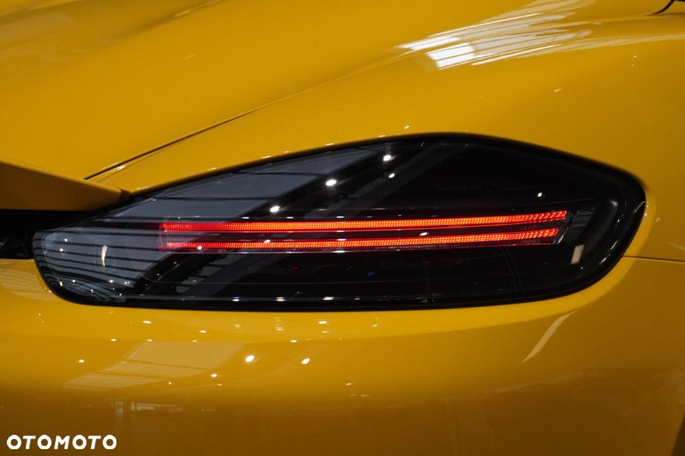 Porsche 718 Spyder - 13