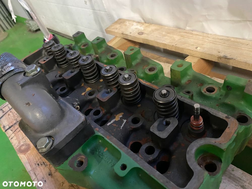 Głowica John Deere 6010, 6120 - 8