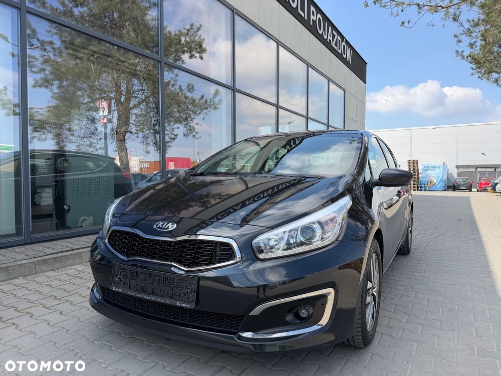 Kia Ceed 1.6 CRDi 136 ISG Spirit - 6