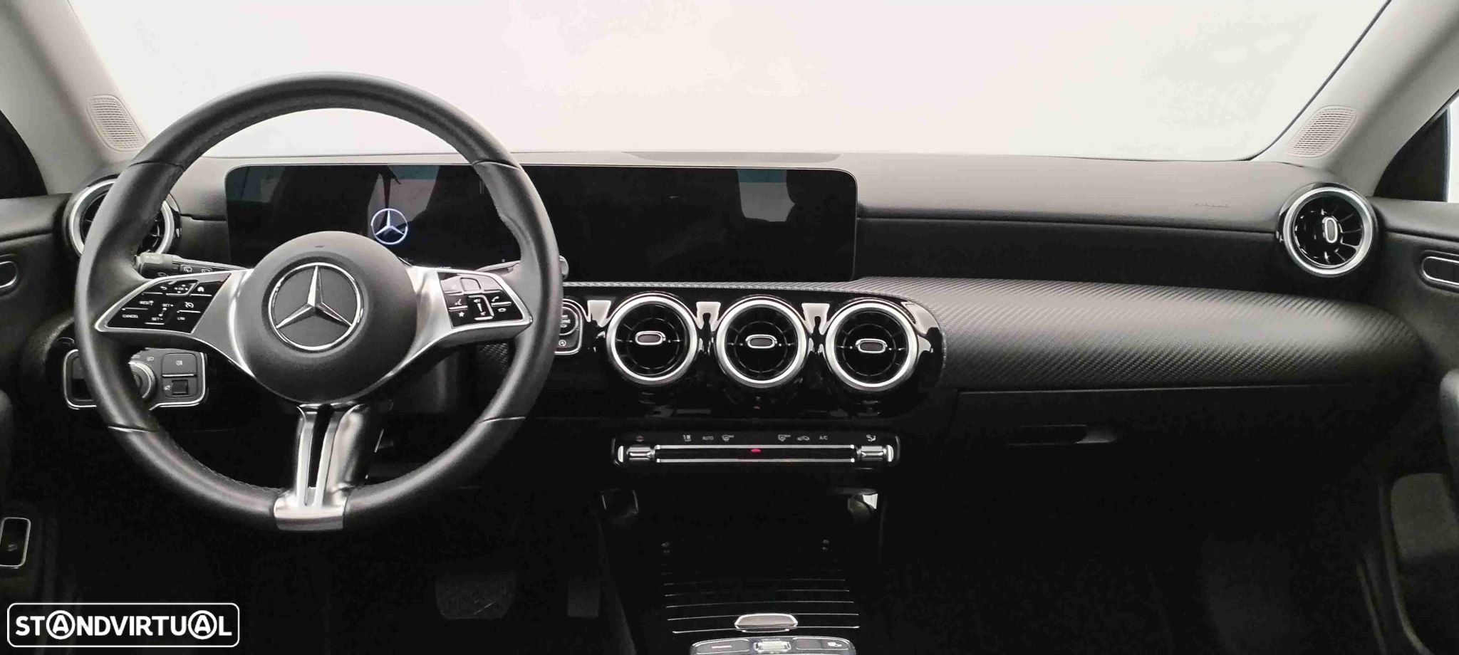 Mercedes-Benz CLA 180 d - 18