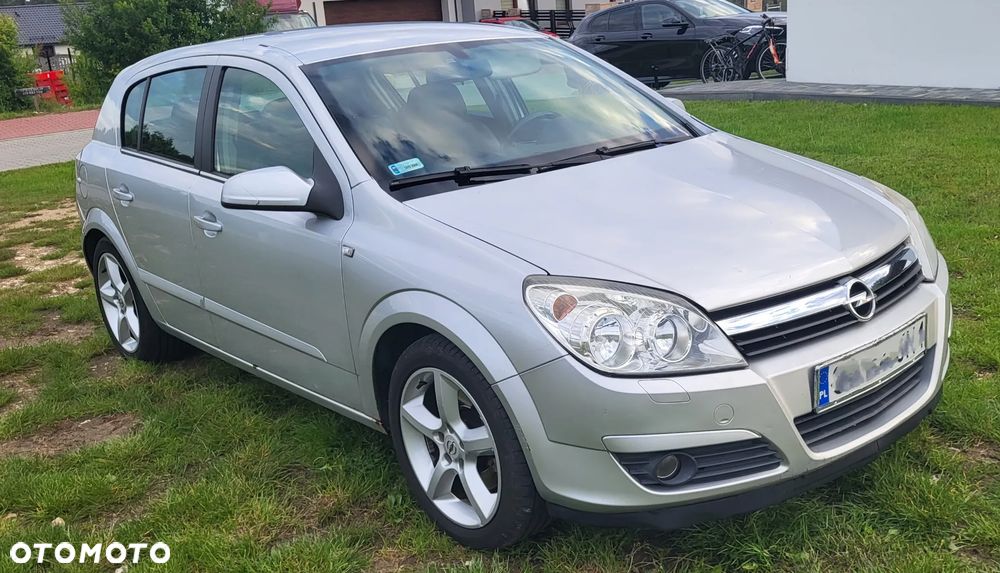 Opel Astra 1.9 CDTI Edition - 1