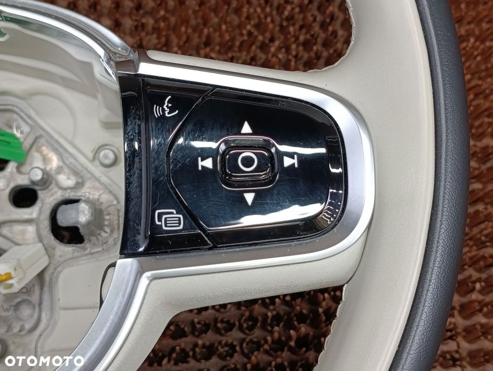 VOLVO S90 2.0h B4 od 2020r Kierownica Skórzana - 3