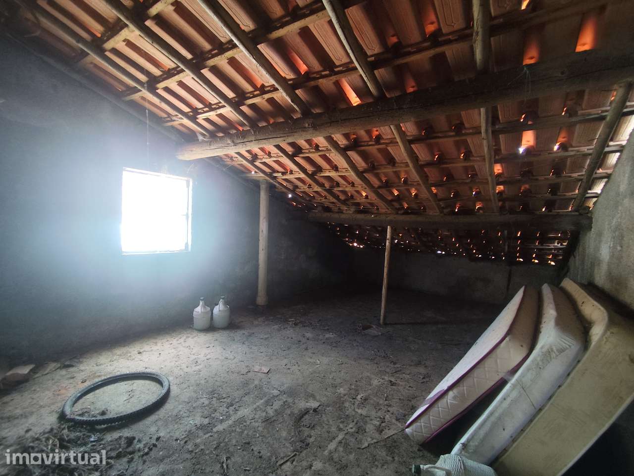 Armazém/Garagem/Habitação - Grande imagem: 4/4