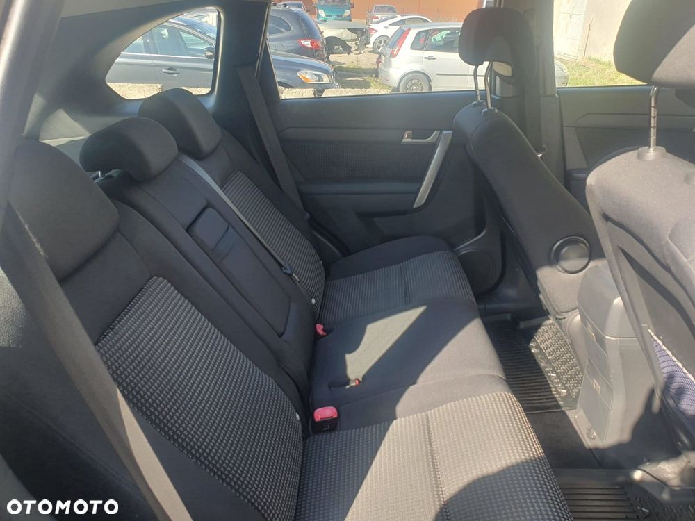 Chevrolet Captiva 2.4 2WD 5 Sitzer LS - 12