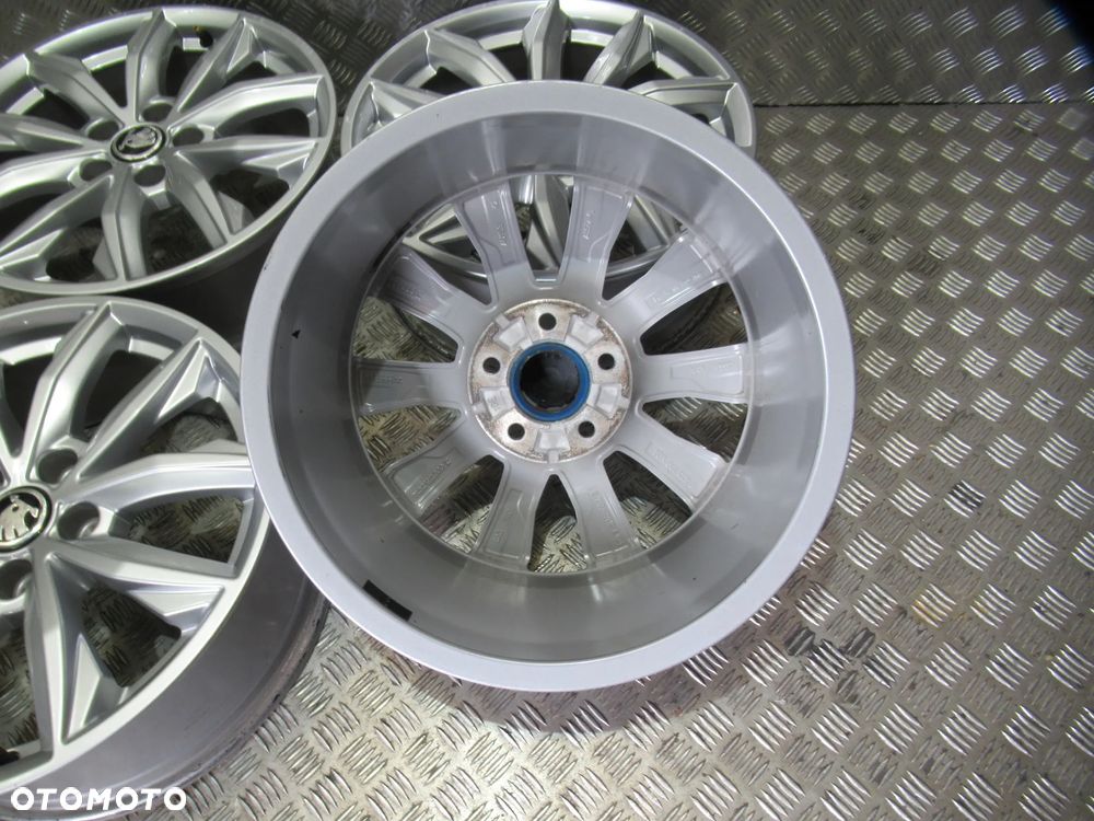 Felgi Skoda Karoq Kodiaq Superb Yeti Octavia 7Jx17 et34 5x112 - 8