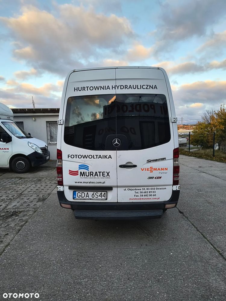 Mercedes-Benz Sprinter - 5