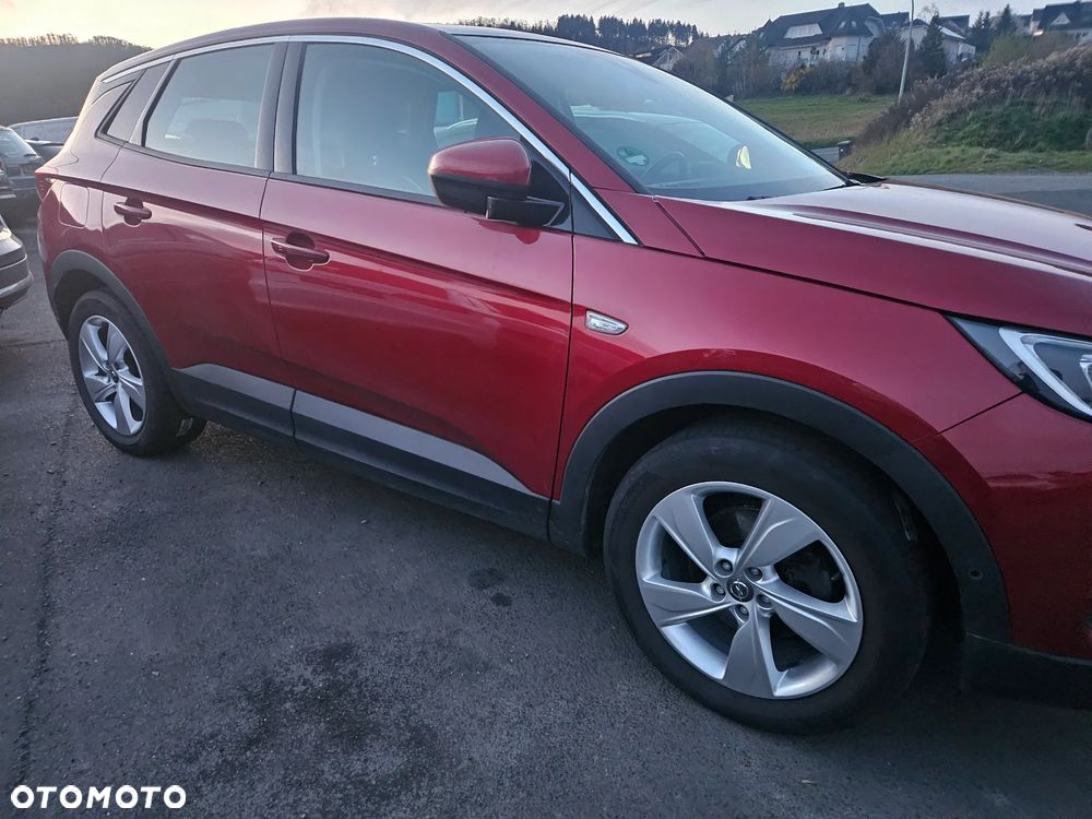 Opel Grandland X 1.2 Start/Stop Business Elegance - 5