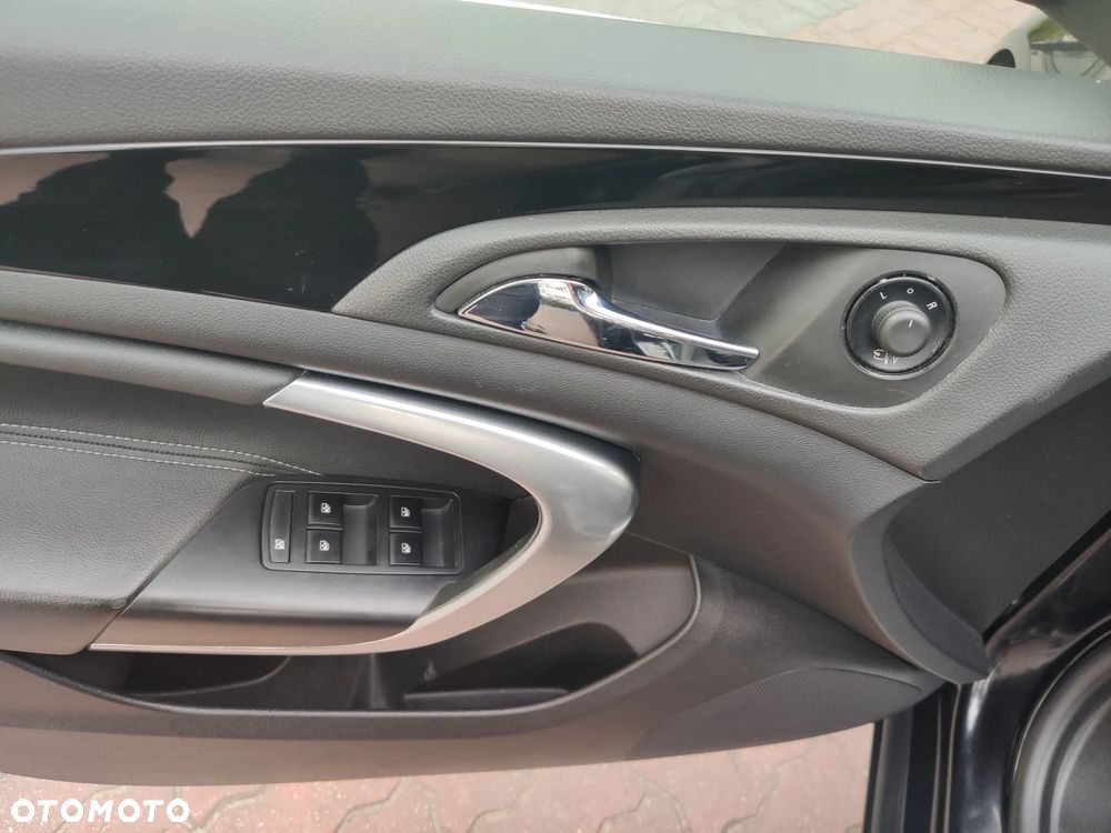Opel Insignia 2.0 CDTI - 17