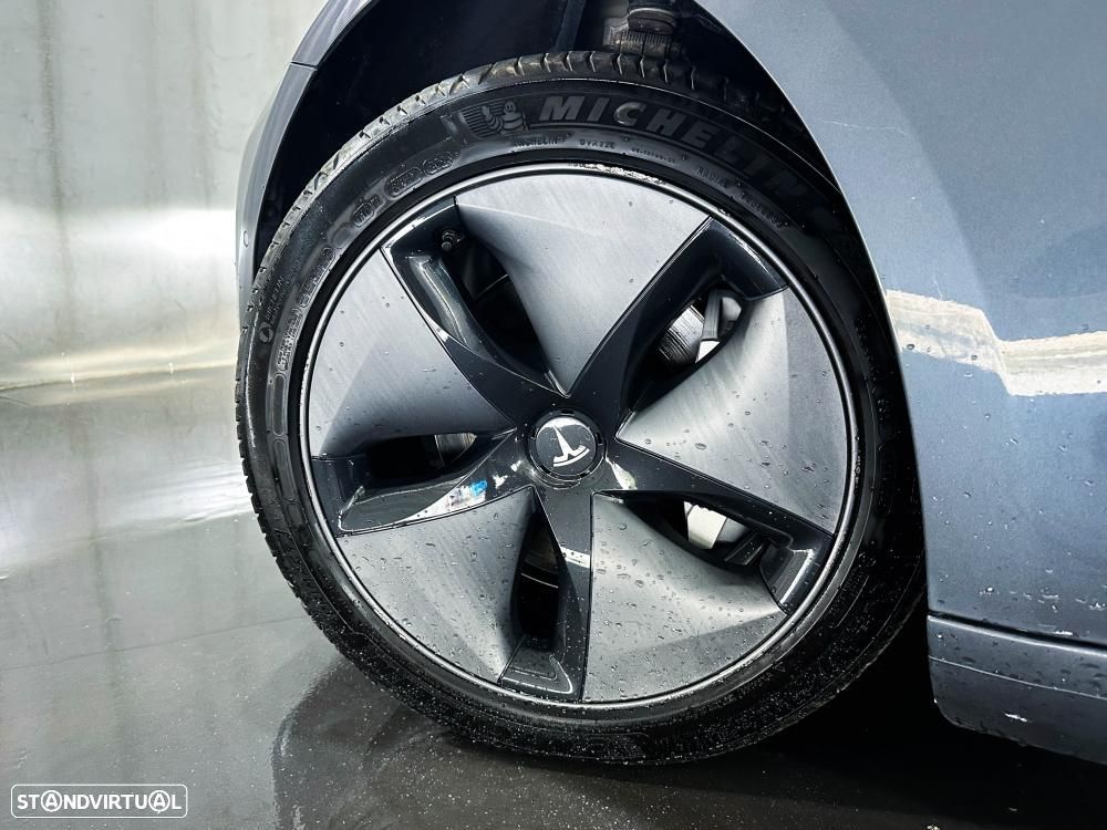 Tesla Model 3 Long-Range Dual Motor AWD - 49