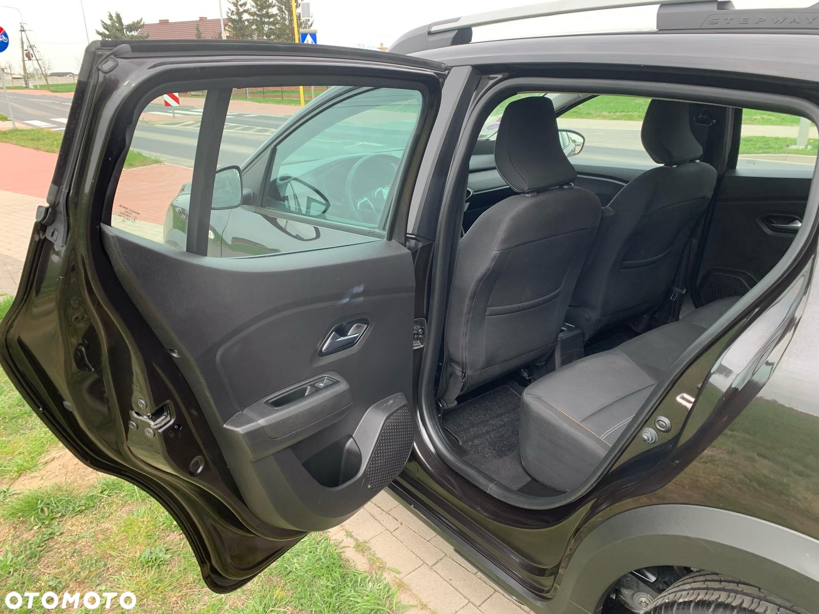 Dacia Sandero Stepway TCe 90 Essential - 27