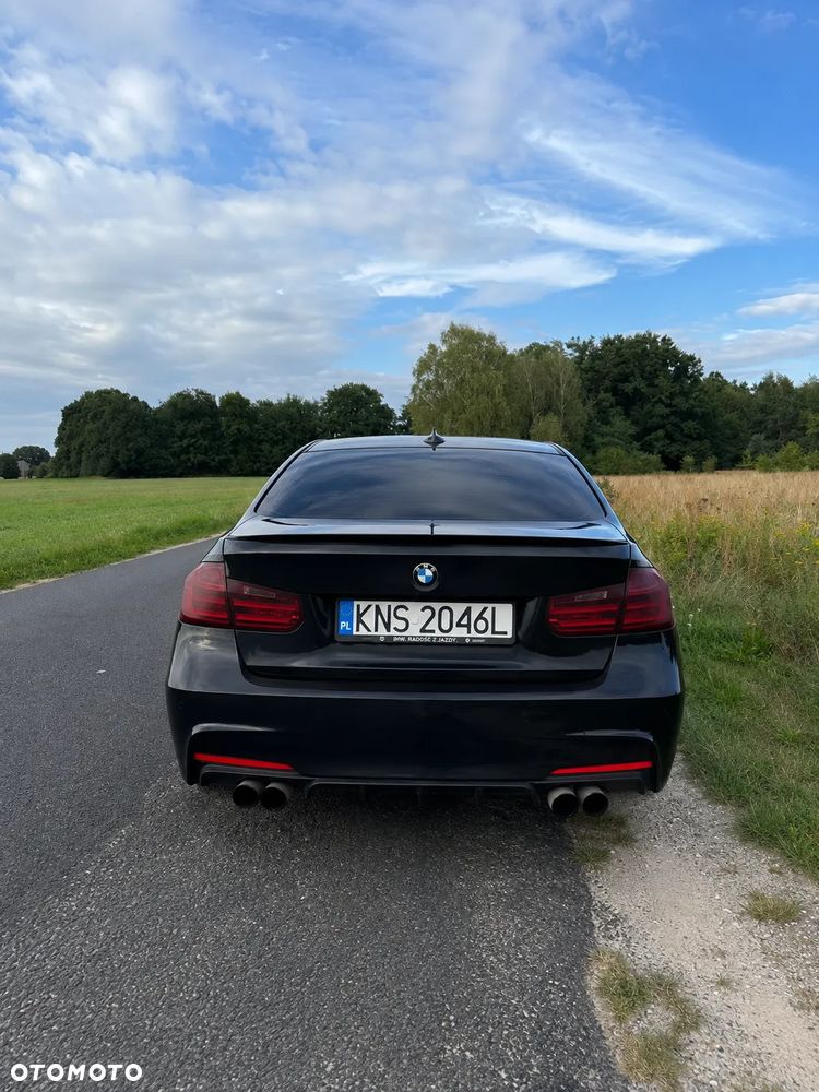 BMW Seria 3 328i Sport Line - 4